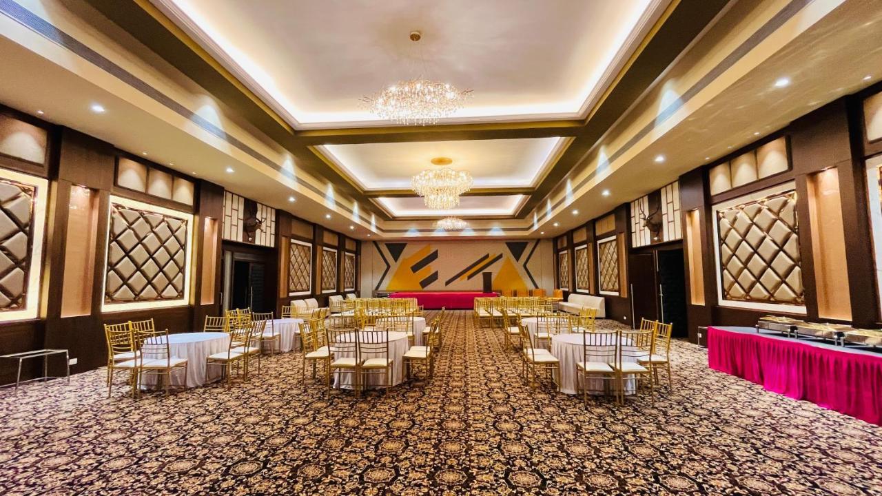 Sargawa The Palace Resort Ambikāpur Exteriér fotografie